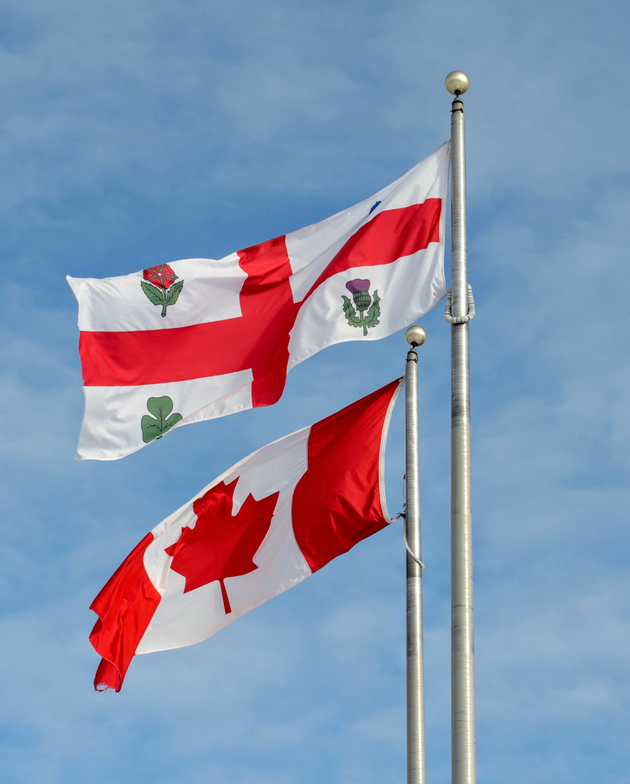 Bandiere Canadese e del Quebec a Montreal, Canada