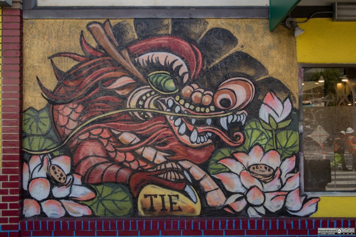 Dragon mural by TIE, Chinatown Neighborhood of Oakland