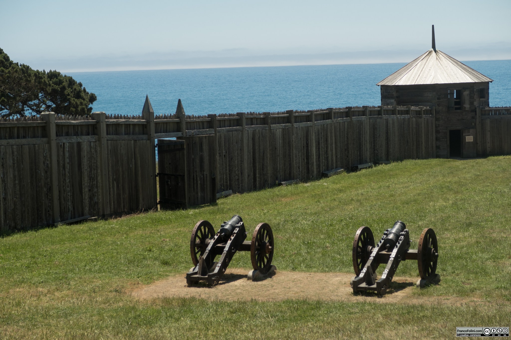 Fort Ross: i cannoncini di difesa che non vennero mai utilizzati.