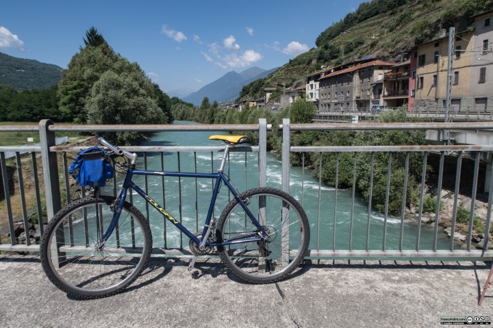 Sentiero Valtellina: il ponte sul fiume Adda a San Giacomo di Teglio