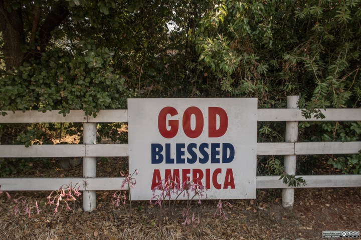 Nazionalismo e patriottismo nelle aree rurali della California