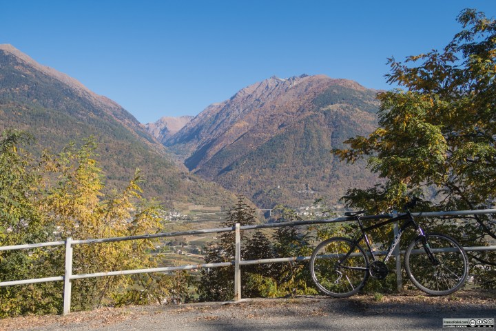 Vista della Valtellina dalla strada che porta ad Arigna