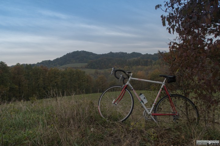 Le colline dell'Oltrepò Pavese in una mattinata ottobrina