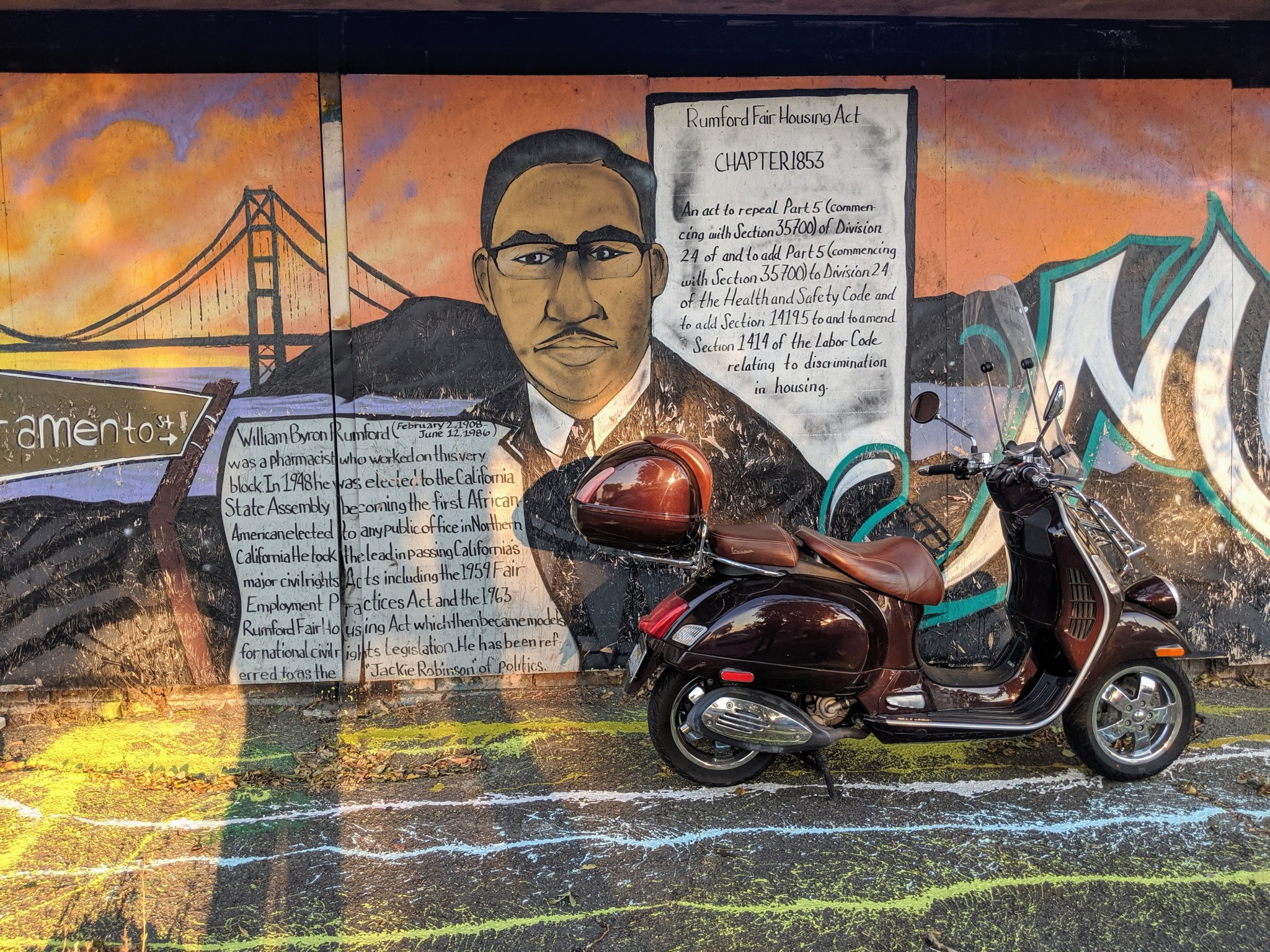 Sacramento Street, Berkeley: mural dedicated to William Byron Rumford ( 1908-1986). 